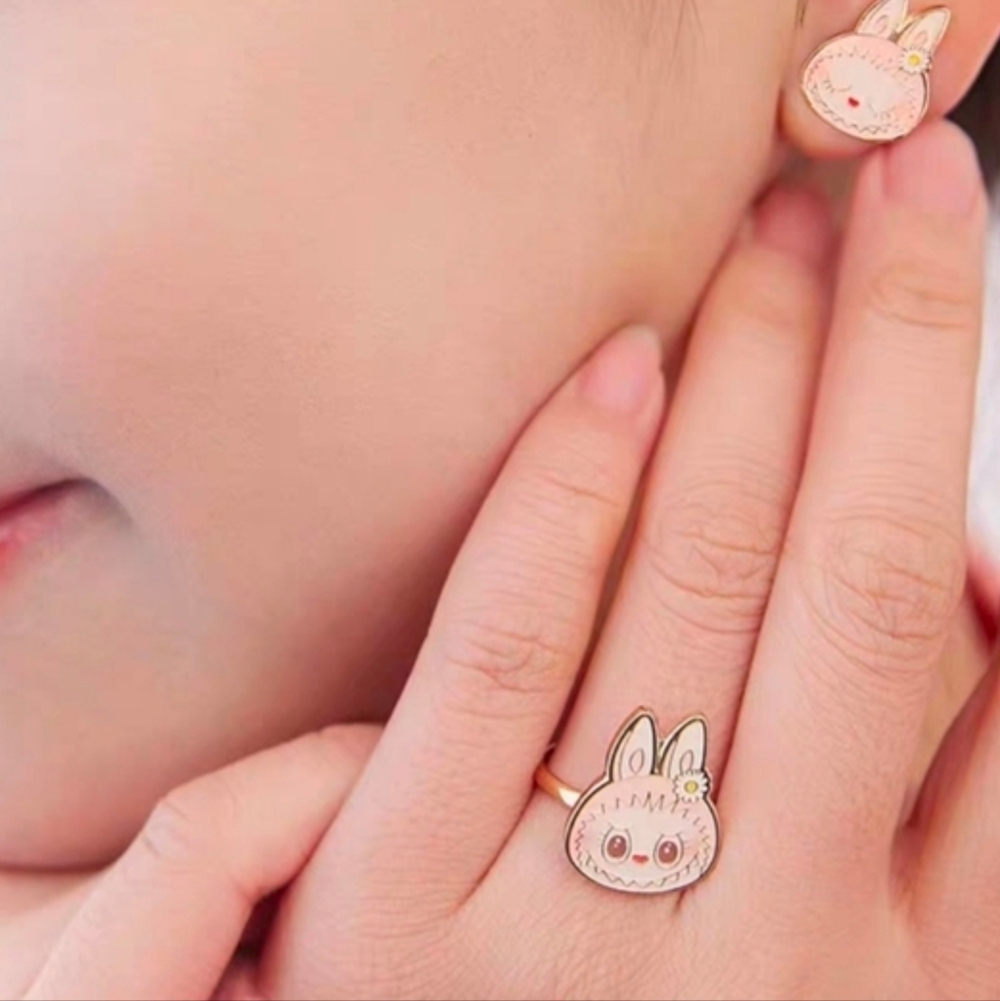 Popmart Mokoko "Daisy Dream" Enamel Ring Boutique Character Jewelry